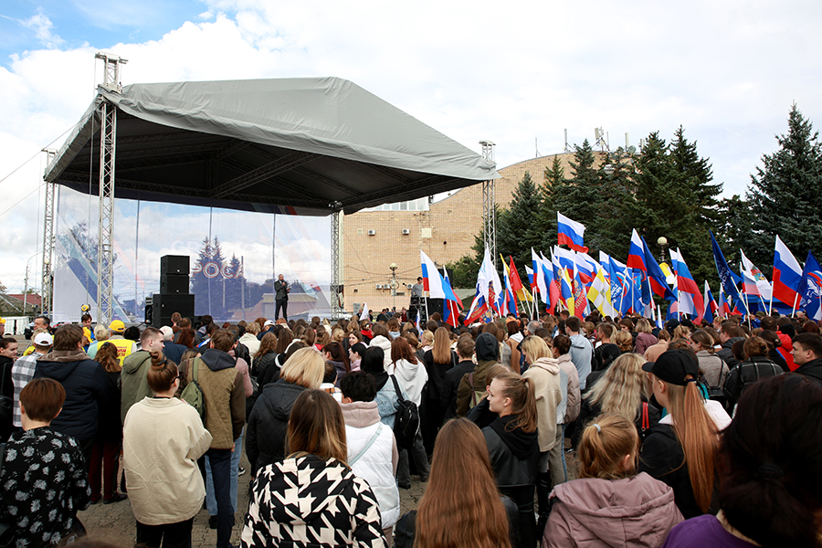 miting-svoih-ne-brosaem-ncfu.ru-01.jpg